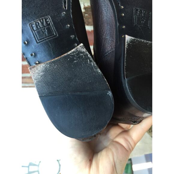 FRYE Melissa Back Zip Short Brown Antique Leather Boots 6.5 Button CLASSIC $328 - Picture 7 of 7